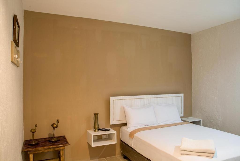 Hotel Avenija Олонгапо Екстериор снимка