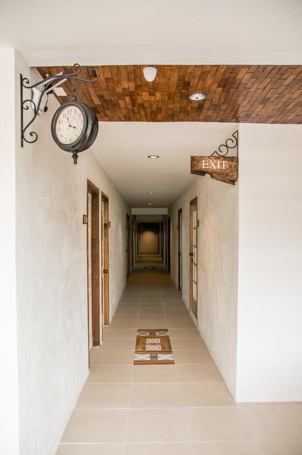 Hotel Avenija Олонгапо Екстериор снимка